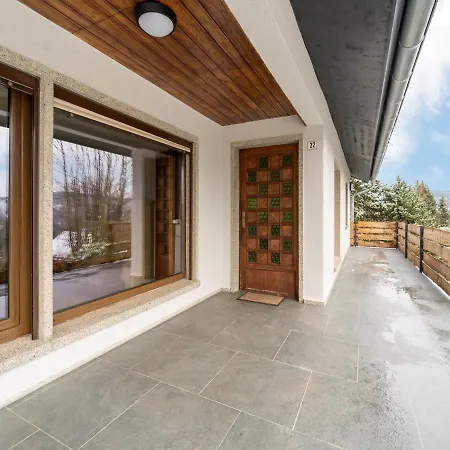 Ferienhaus In Suhl In Der Naehe Des Rennsteigs Hébergement de vacances *
