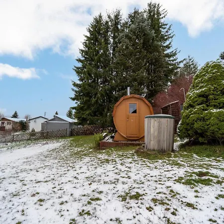 Ferienhaus In Suhl In Der Naehe Des Rennsteigs Suhl