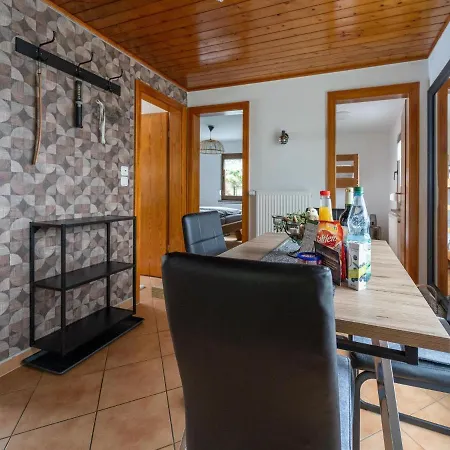 Ferienhaus In Suhl In Der Naehe Des Rennsteigs Hébergement de vacances *
